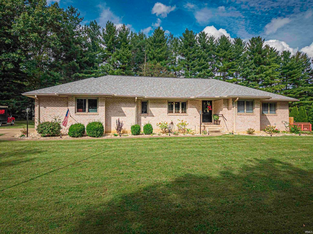 Photo of 5933 Krueger Avenue, Evansville, IN 47720 (MLS # 202639001)