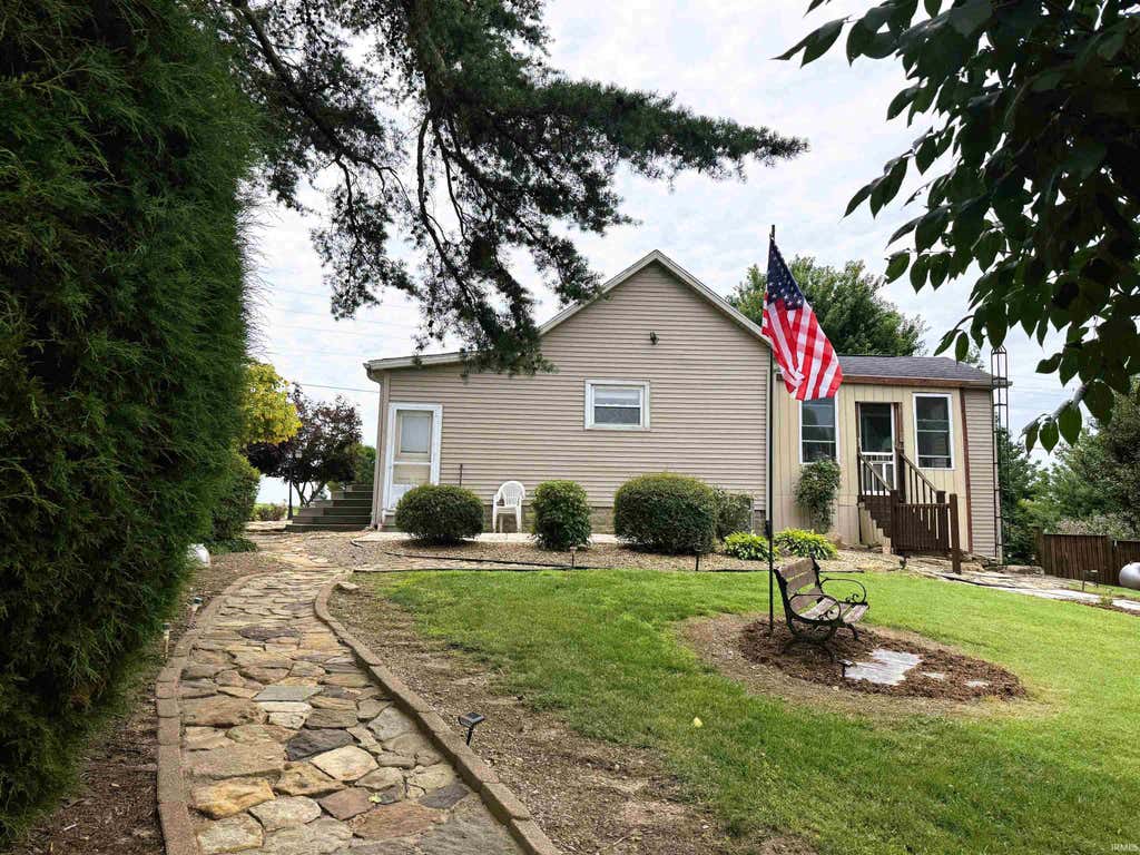 Photo of 5059 N PORTERSVILLE Road, Jasper, IN 47546 (MLS # 202626510)