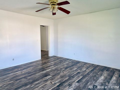 Tiny photo for 131 W Lordeman Street, Kokomo, IN 46901 (MLS # 202613614)