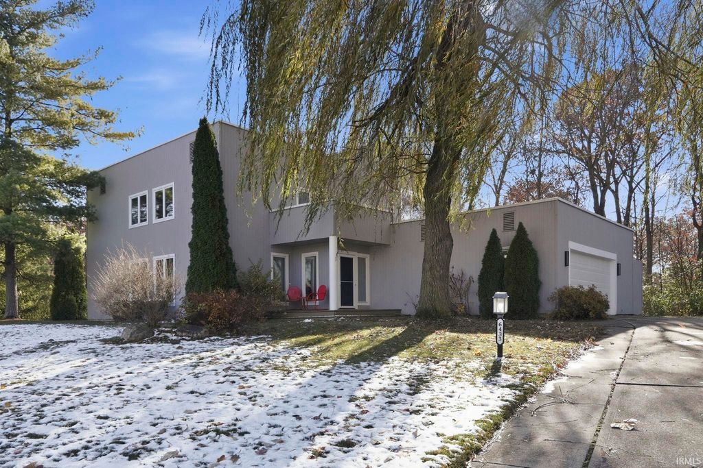 Photo of 6433 Sheffield Cove, Fort Wayne, IN 46804 (MLS # 202545973)