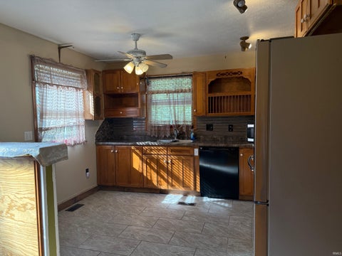 Tiny photo for 1555 W PR 250 S, Logansport, IN 46947 (MLS # 202644245)