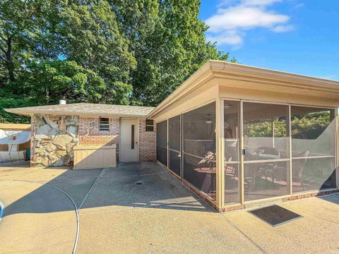 Tiny photo for 570 Golden Place, Lafayette, IN 47905 (MLS # 202537853)