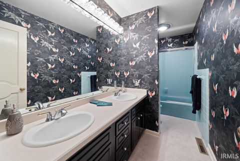 Tiny photo for 570 Golden Place, Lafayette, IN 47905 (MLS # 202537853)