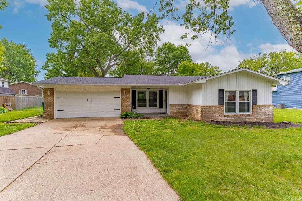 Photo of 8311 Poplar Drive, Newburgh, IN 47630 (MLS # 202617007)