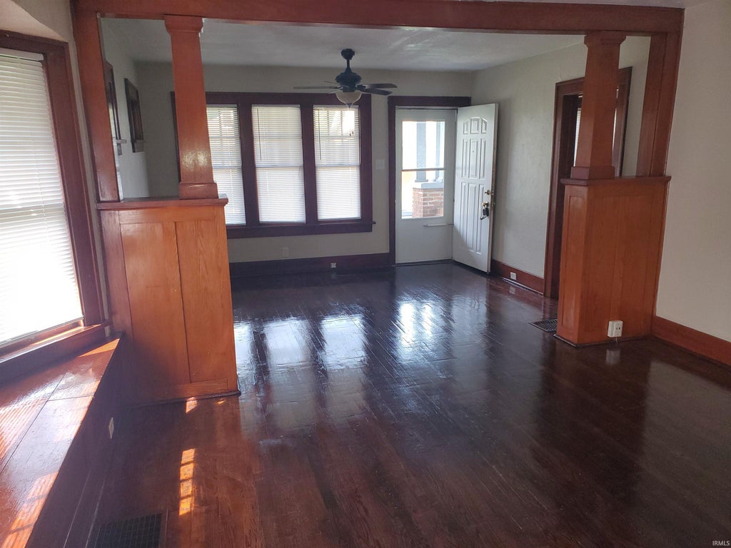 Photo of 128 E Irvington Street, South Bend, IN 46614 (MLS # 202629011)