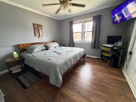 Tiny photo for 1014 N Vine Street, Boonville, IN 47601 (MLS # 202605838)