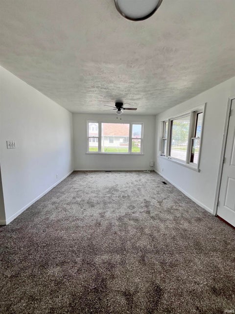 Tiny photo for 919 N Purdum Street, Kokomo, IN 46901 (MLS # 202638510)