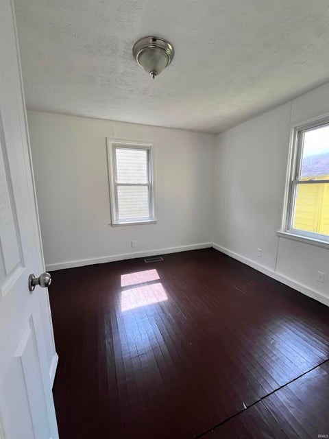Tiny photo for 919 N Purdum Street, Kokomo, IN 46901 (MLS # 202638510)