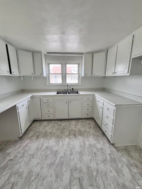 Tiny photo for 919 N Purdum Street, Kokomo, IN 46901 (MLS # 202638510)