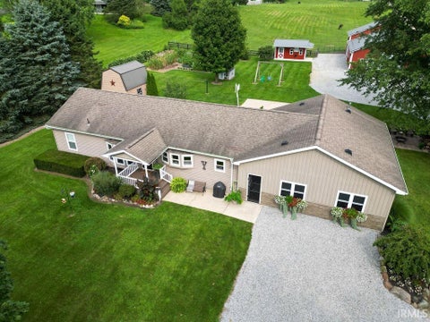 Tiny photo for 56360 County Road 33, Middlebury, IN 46540 (MLS # 202637929)