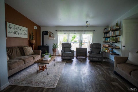 Tiny photo for 56360 County Road 33, Middlebury, IN 46540 (MLS # 202637929)