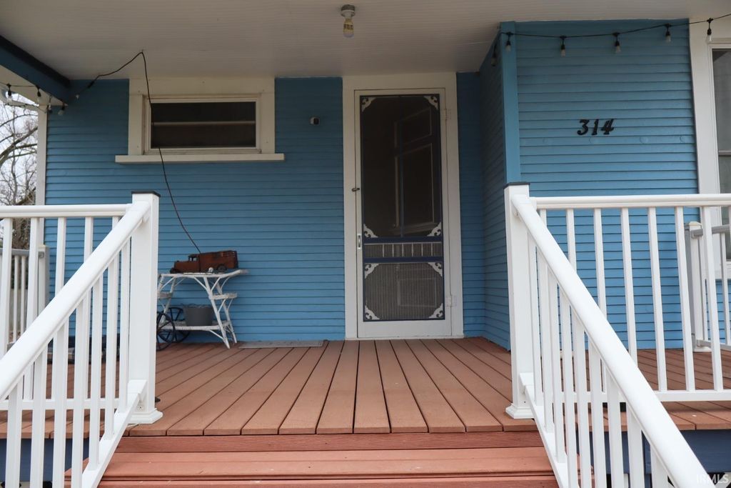 Photo of 314 E Jasper Street, Goodland, IN 47948 (MLS # 202607449)