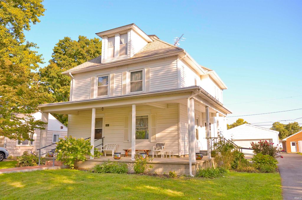 Photo of 103 E Peterson Street, Otterbein, IN 47970 (MLS # 202539692)