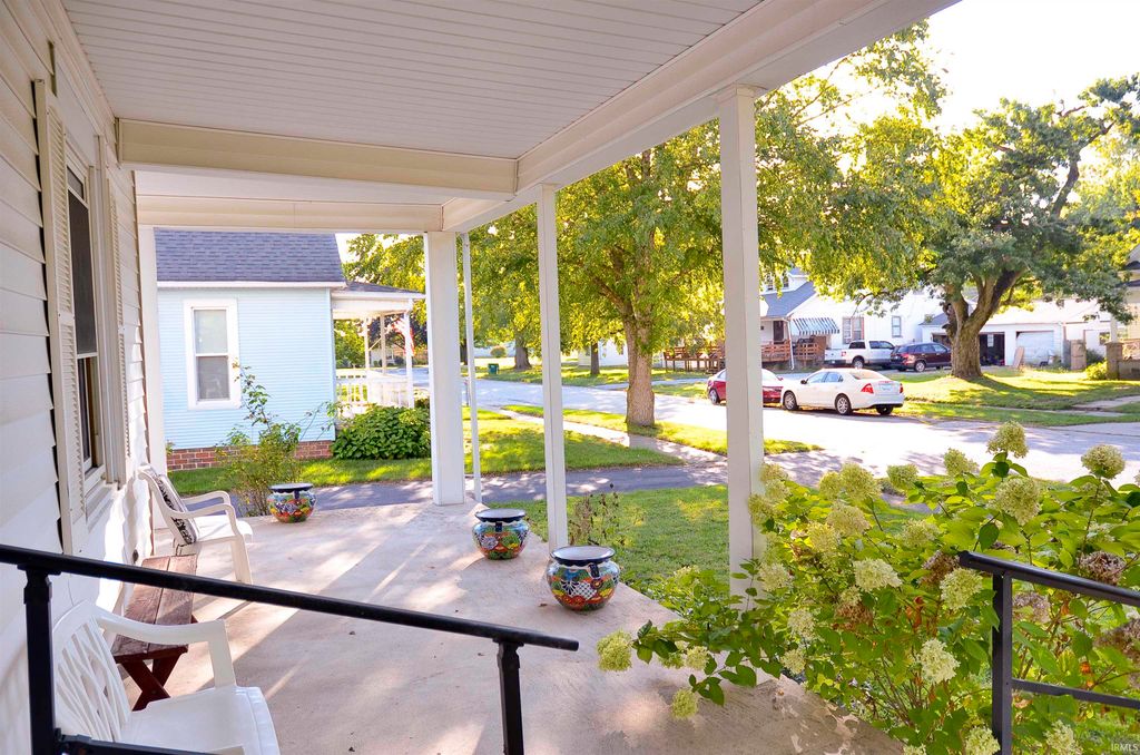 Photo of 103 E Peterson Street, Otterbein, IN 47970 (MLS # 202539692)