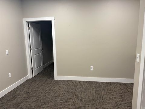 Tiny photo for 511 Newton Street, Jasper, IN 47546 (MLS # 202612752)