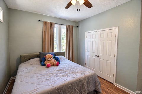 Tiny photo for 510 E Gough Avenue, Boonville, IN 47601 (MLS # 202643651)