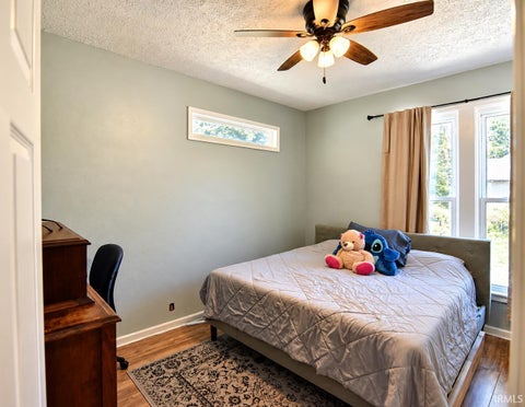 Tiny photo for 510 E Gough Avenue, Boonville, IN 47601 (MLS # 202643651)