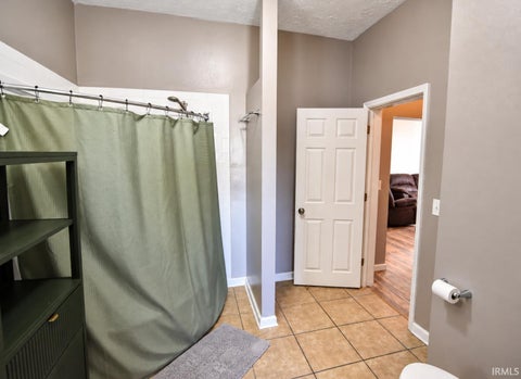 Tiny photo for 510 E Gough Avenue, Boonville, IN 47601 (MLS # 202643651)