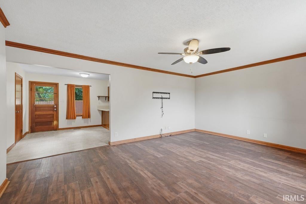 Photo of 5120 Nolan Avenue, Evansville, IN 47712 (MLS # 202629733)