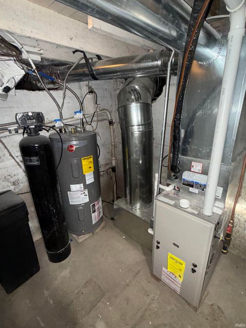 Tiny photo for 3981 W State Road 110 Road, Rochester, IN 46975 (MLS # 202548511)