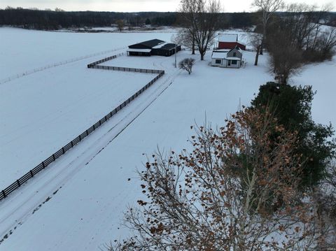 Tiny photo for 3981 W State Road 110 Road, Rochester, IN 46975 (MLS # 202548511)