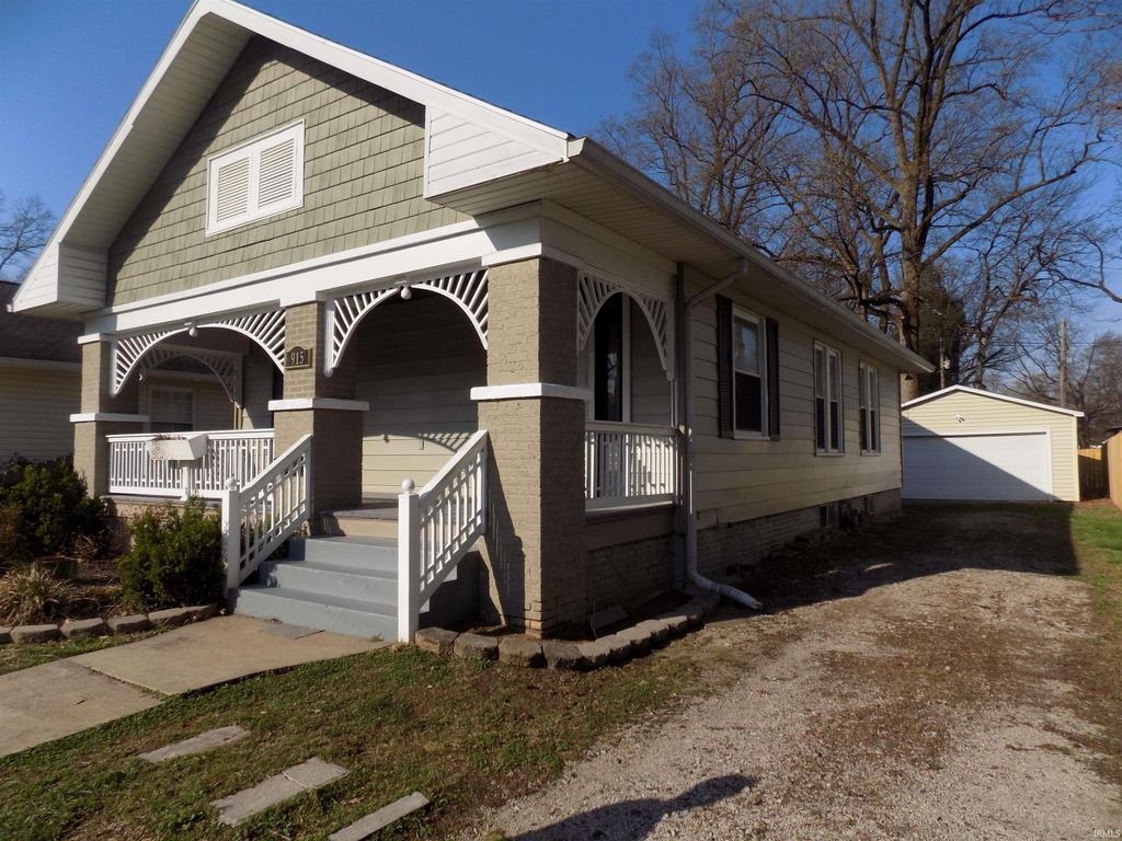 Photo of 915 S Lombard Avenue, Evansville, IN 47714 (MLS # 202608646)