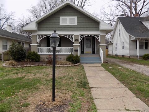 Photo of 915 S Lombard Avenue, Evansville, IN 47714 (MLS # 202608646)