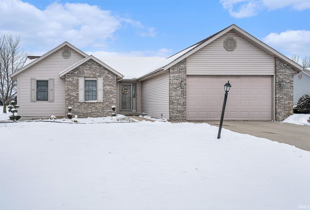 Photo of 11905 Sandbrooke Drive, Millersburg, IN 46543 (MLS # 202547667)