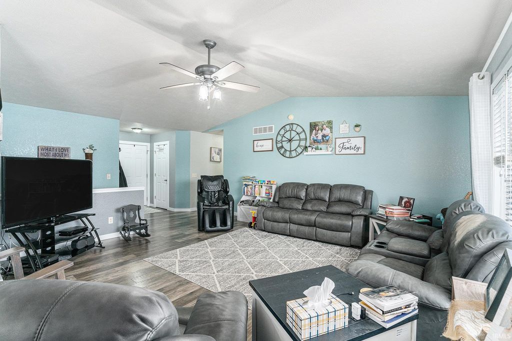 Photo of 11905 Sandbrooke Drive, Millersburg, IN 46543 (MLS # 202547667)