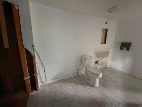 Tiny photo for 1808 S Meridian Street, Marion, IN 46953 (MLS # 202639192)