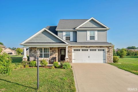 Photo of 1749 FOXHAVEN Drive, Kokomo, IN 46902 (MLS # 202532472)