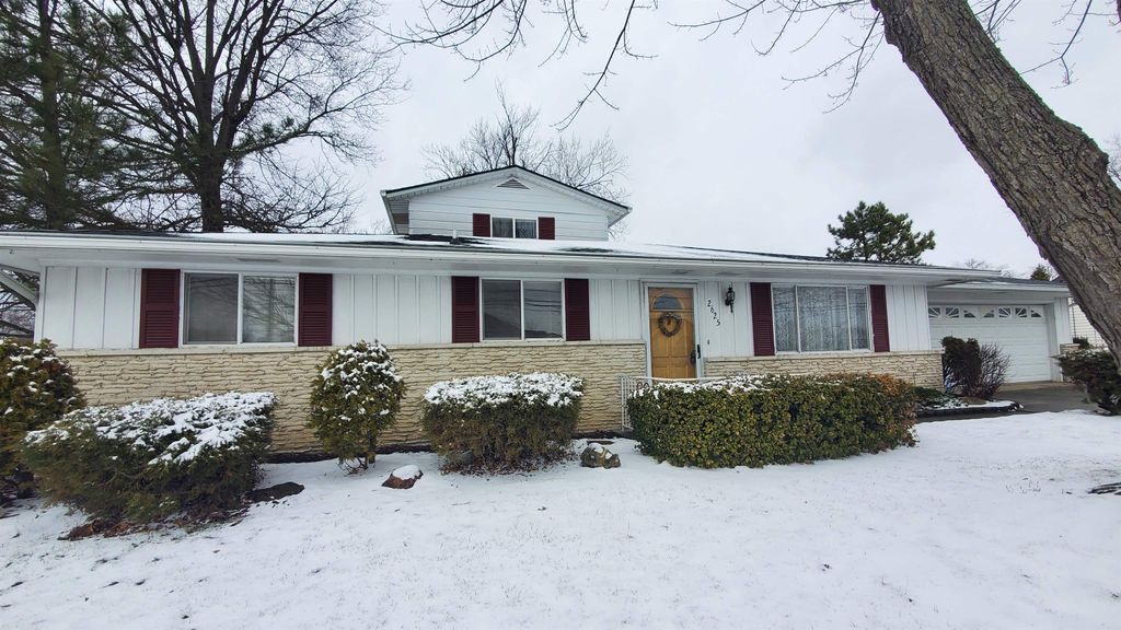 Photo of 2625 E Tillman Road, Fort Wayne, IN 46816 (MLS # 202605620)
