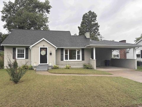 Photo of 915 S Royal Avenue, Evansville, IN 47715 (MLS # 202541014)