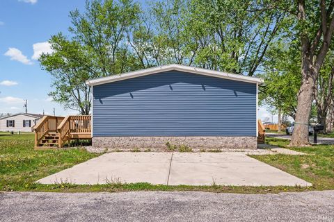 Tiny photo for 2053 Blue Oak Drive, Kokomo, IN 46901 (MLS # 202614417)