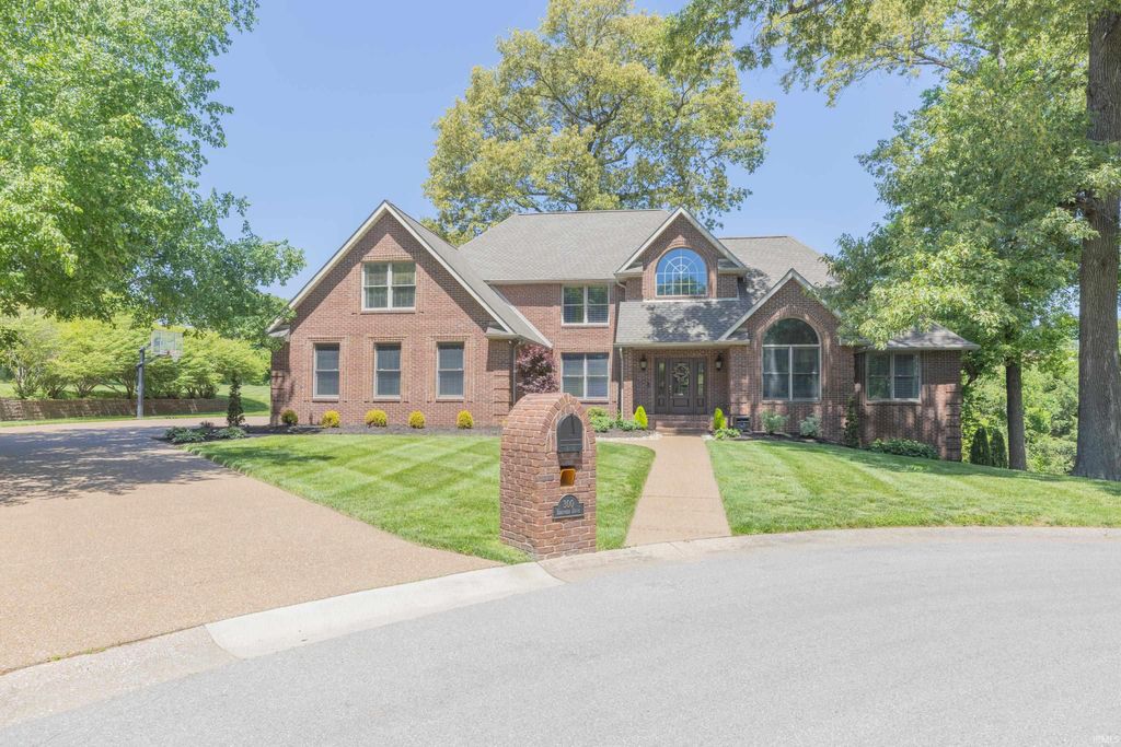 Photo of 300 Beringer Drive, Evansville, IN 47711 (MLS # 202620691)