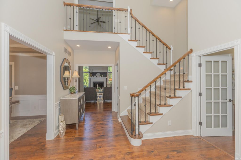 Photo of 300 Beringer Drive, Evansville, IN 47711 (MLS # 202620691)