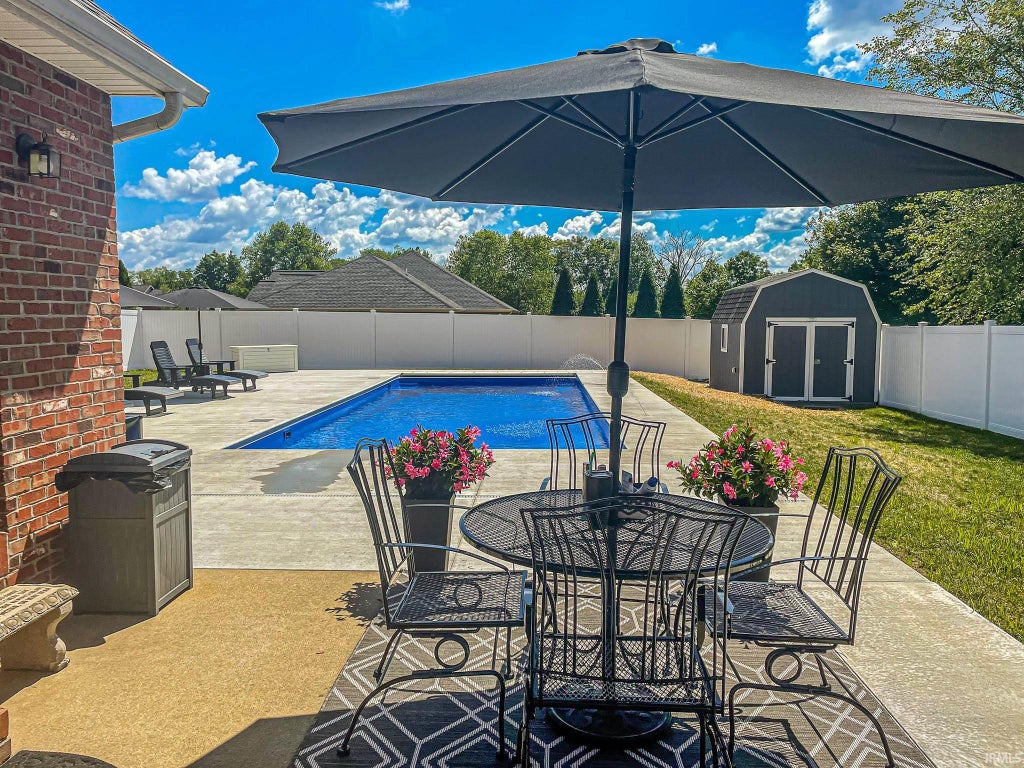 Photo of 640 N Brookstone Court, Jasper, IN 47546 (MLS # 202643079)