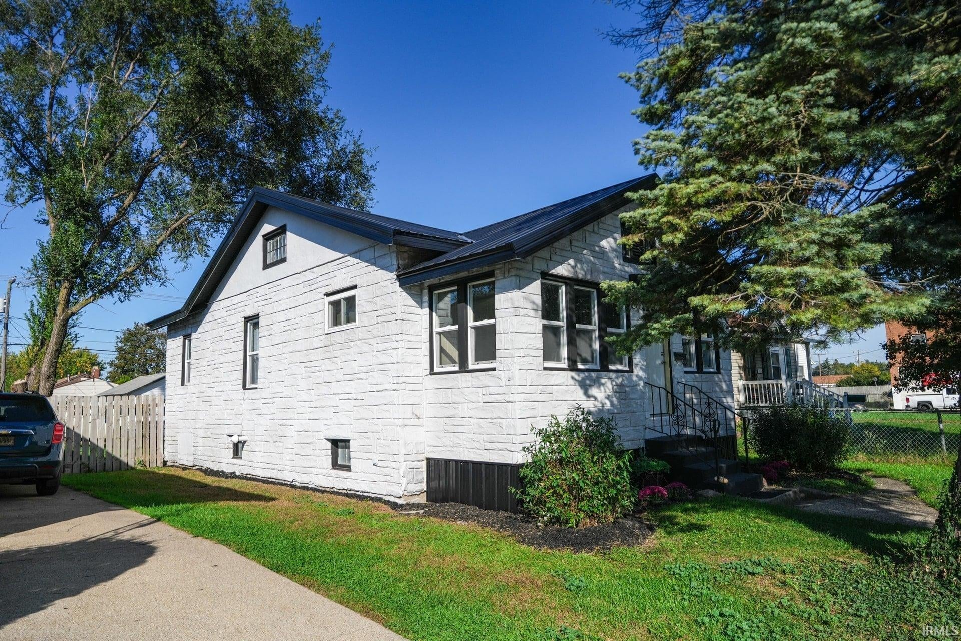 709 Dundee Street
