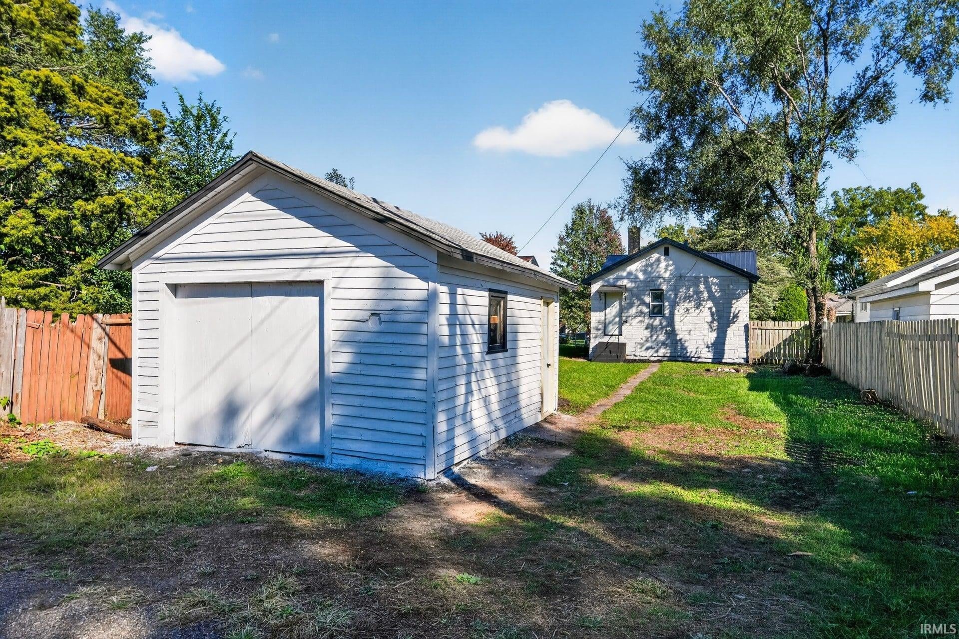 709 Dundee Street