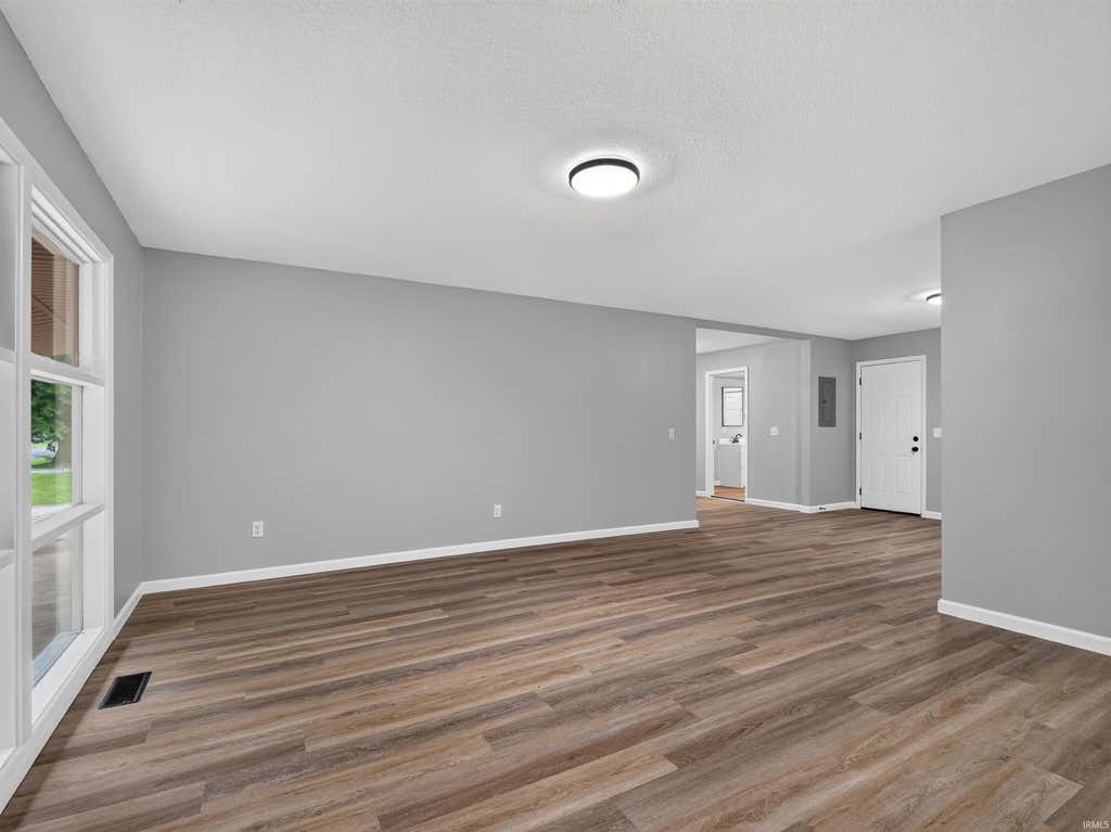 Photo of 2519 Drexel Avenue, Fort Wayne, IN 46806 (MLS # 202630590)