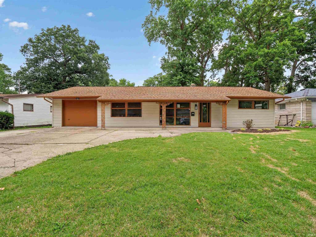 Photo of 2519 Drexel Avenue, Fort Wayne, IN 46806 (MLS # 202630590)