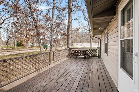 Tiny photo for 258 EMS T25 Lane, Leesburg, IN 46538 (MLS # 202609390)
