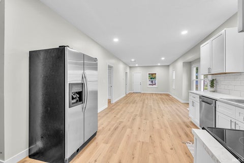 Tiny photo for 2422 Kenwood Avenue, South Bend, IN 46628 (MLS # 202636039)