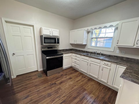 Tiny photo for 1320 N Mccann Street, Kokomo, IN 46901 (MLS # 202643189)