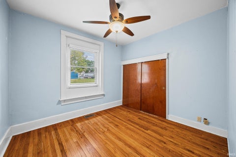 Tiny photo for 113 E 9th Street, Burlington, IN 46915 (MLS # 202643313)