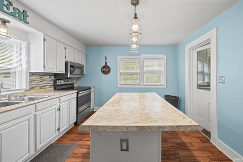 Tiny photo for 113 E 9th Street, Burlington, IN 46915 (MLS # 202643313)