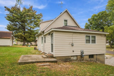 Tiny photo for 113 E 9th Street, Burlington, IN 46915 (MLS # 202643313)