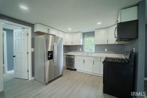 Tiny photo for 763 W 400 South, Kokomo, IN 46902 (MLS # 202523755)