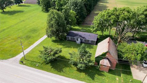 Tiny photo for 763 W 400 South, Kokomo, IN 46902 (MLS # 202523755)