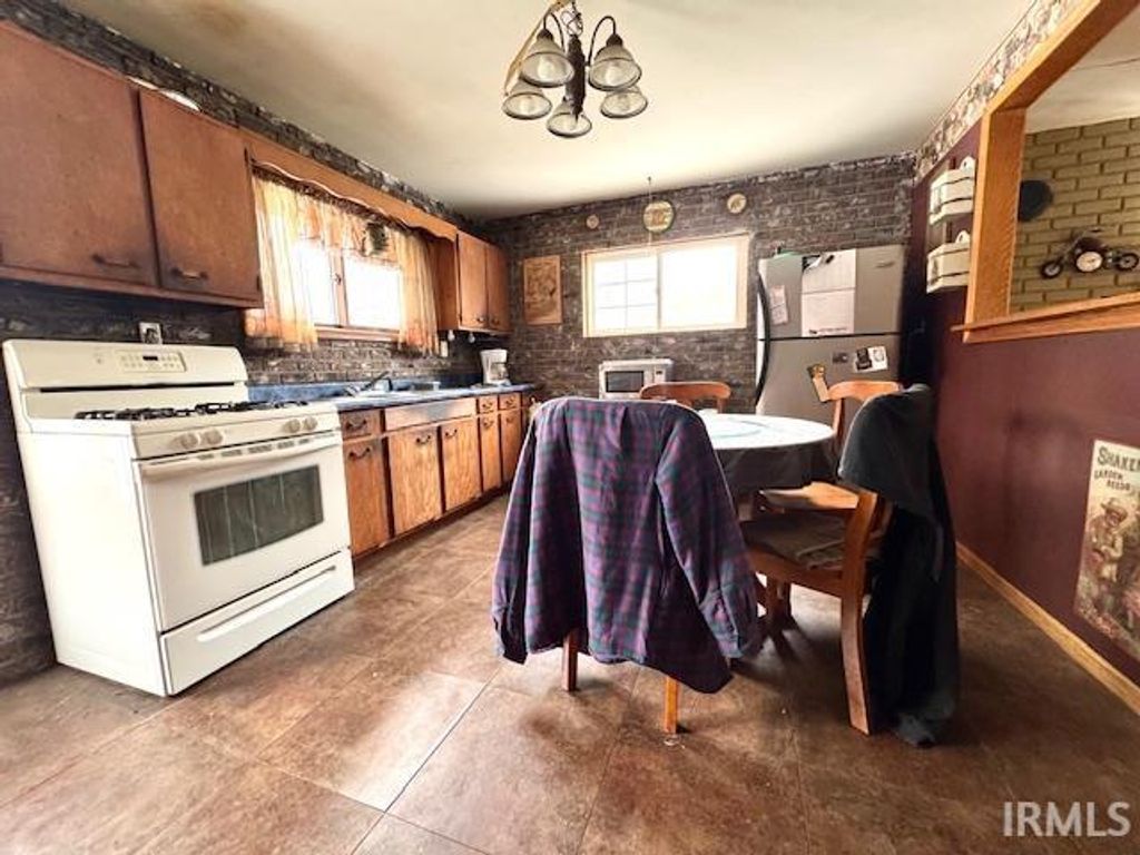 Photo of 10120 E 200 NORTH Road, Grovertown, IN 46531 (MLS # 202606466)